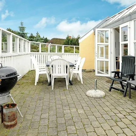 Ferienhaus Three-bedroom Holiday In 20