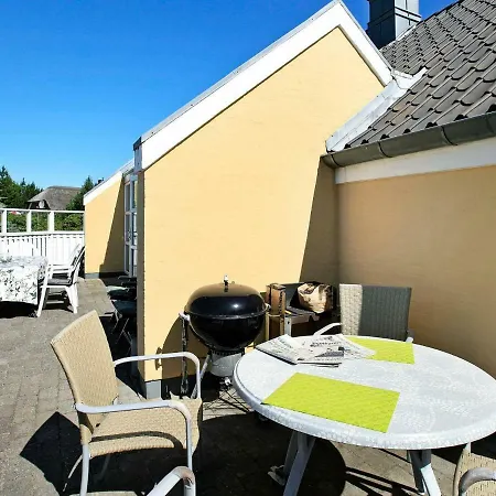 Three-bedroom Holiday In 20 Blåvand