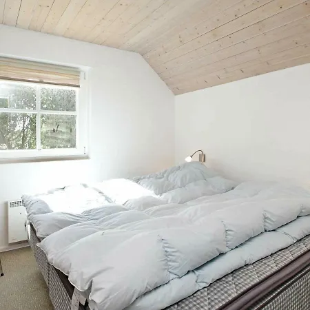 Three-bedroom Holiday In 20 Ferienhaus *